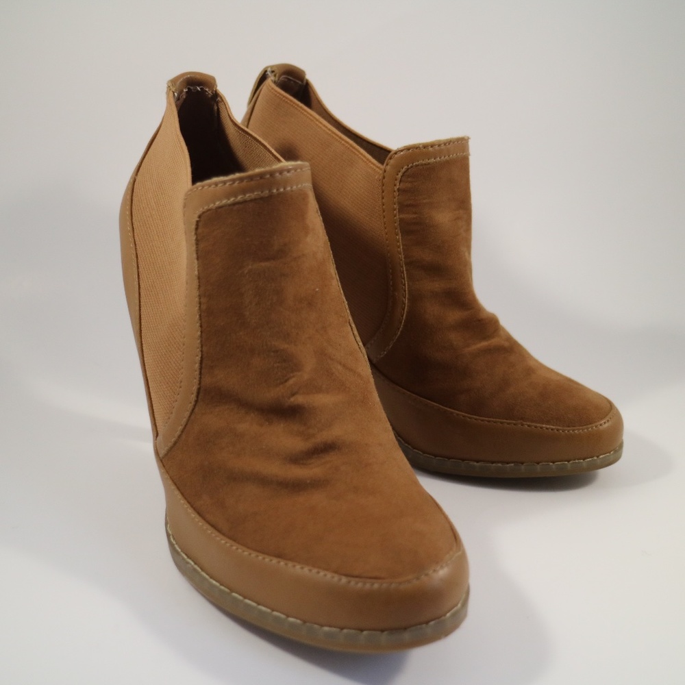 BCBG Tan Booties - Picture 3 of 4
